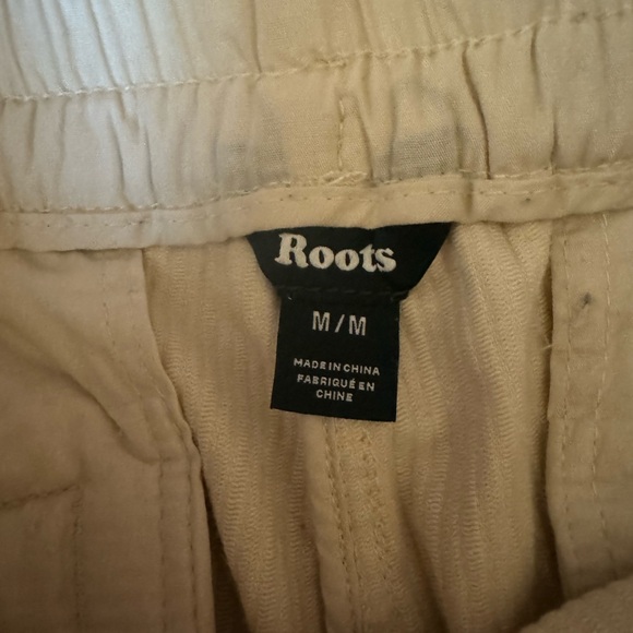 Roots cream Corduroy Cargo pants with cuffs, Medium - Picture 2 of 5